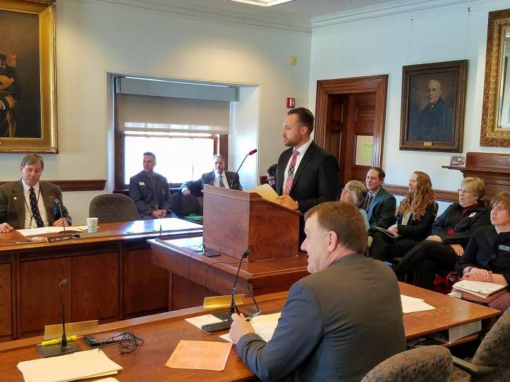 sen-mason-testifying-on-ld-304