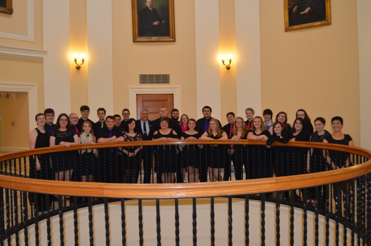 Cyrway with Lawrence High Singers