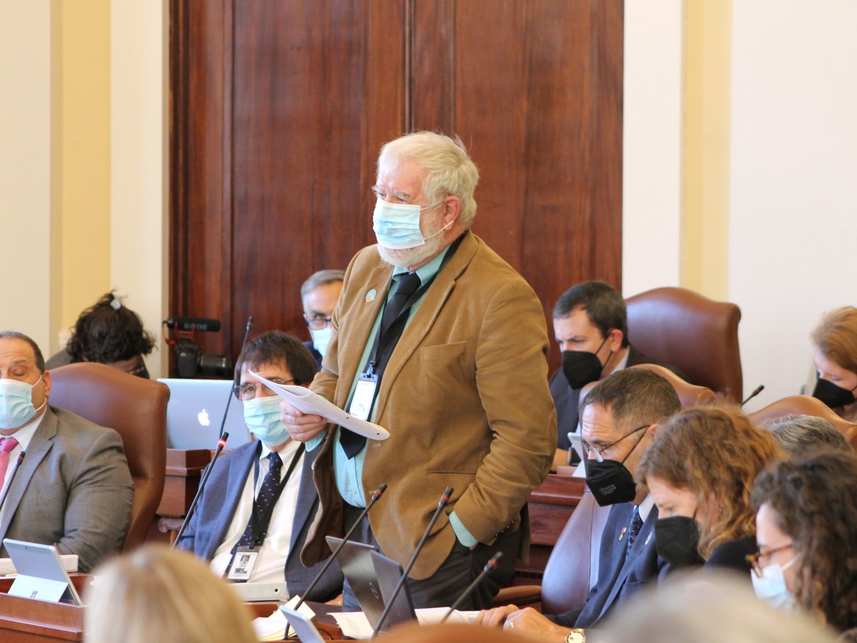 The Day in Photos – Maine Senate