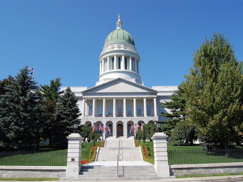 Sen. Stewart calls for Legislative Council meeting after announcement of unprecedented privately funded legislative staffer